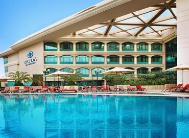 Movenpick Grand Al Bustan