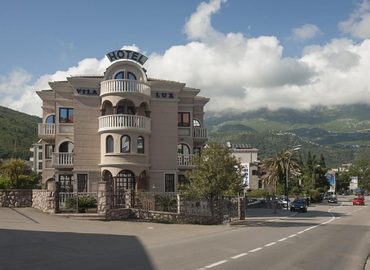 Garni Hotel Villa Lux