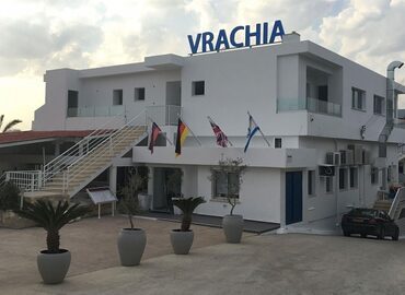 Vrachia Beach Hotel