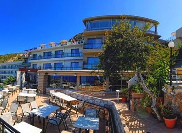 Mistral Mare Hotel