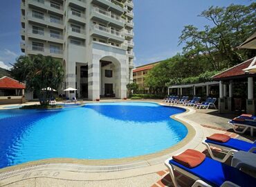 Centara Waterfront Suites