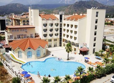 Larissa Inn Camyuva