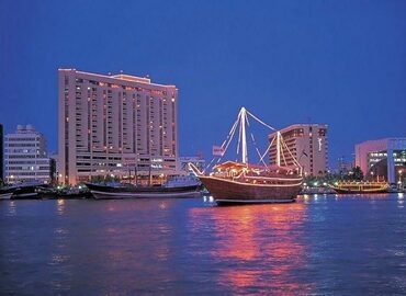 Radisson Blu Dubai Deira Creek