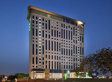 Holiday Inn Dubai Festival City