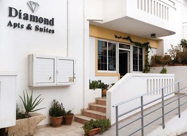 Diamond Apartments &amp; Suites