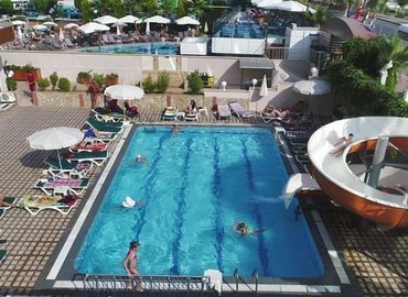 Club Bayar Beach Hotel