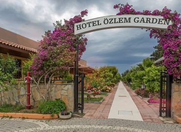 Ozlem Garden Hotel