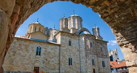 Крепость-монастырь Манасия и Ресавская пещера за 1 день