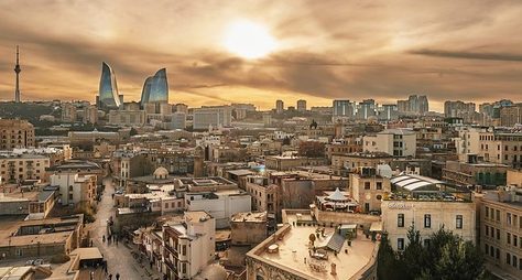 5 религий Баку. По улицам города — сквозь века