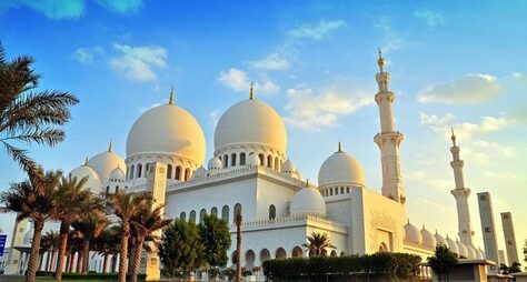 Шейх Зайд и лучшие места Абу-Даби: в гостях у «отца нации»