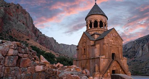 Тур-перезагрузка в Армению: 4 дня в краю гор, солнца и вина