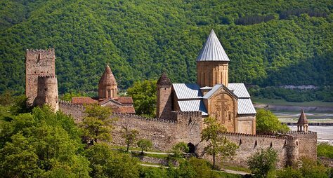 Из Тбилиси — на Казбек и к минеральному источнику (в группе)