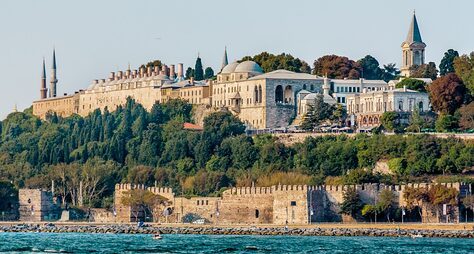 Прогулка по Стамбулу: от дворца Топкапы — в районы Мода и Кадыкёй