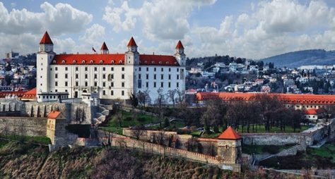 Братиславский замок и Старый город