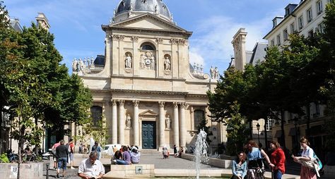 Латинский квартал — интеллектуальный центр Парижа