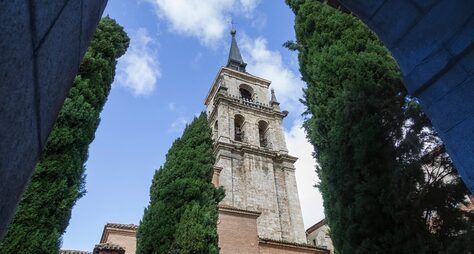 Из Мадрида — в старинный город Алькала-де-Энарес!