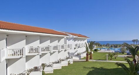 Chryssana Beach Hotel