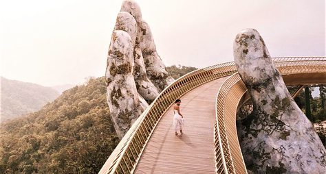 Путешествие в Дананг на 2 дня: мост с руками и другие чудеса