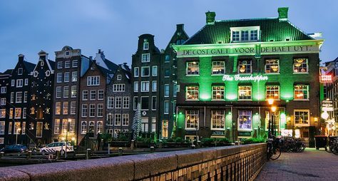 «Совершенно секретно»: по запретным местам Амстердама