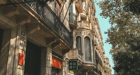 Групповая экскурсия «Барселона в стиле модерн»