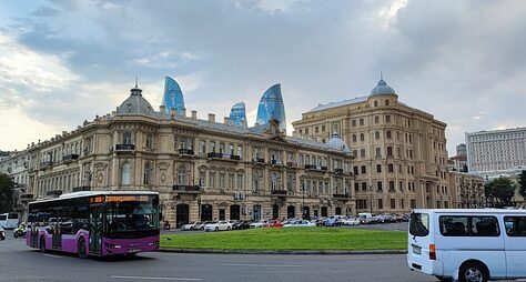 По центру Баку и вдоль трассы Формулы-1: экскурсия в мини-группе
